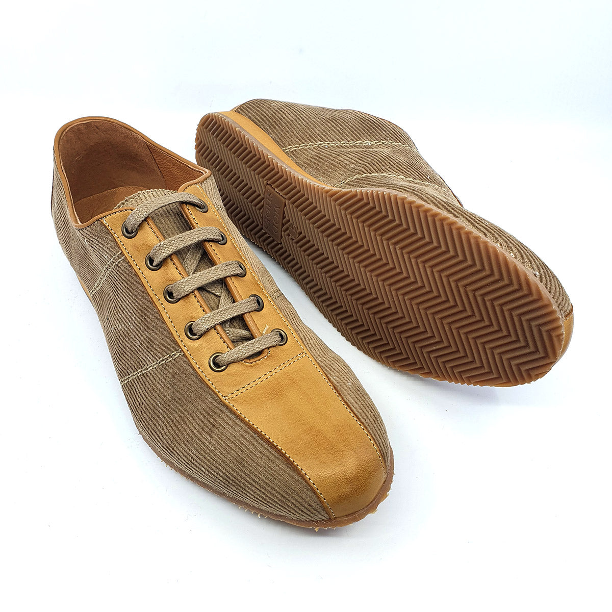 Artwood Cord – Cycling Shoe Inspired Trainers